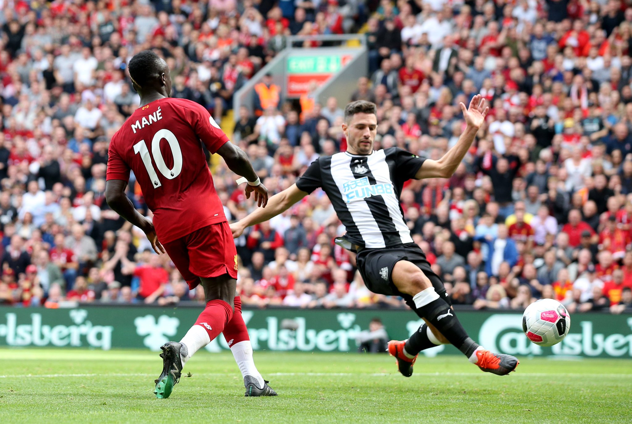 何引领球队 何引领球队